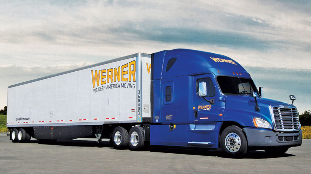 Camion Werner Enterprises sur la route